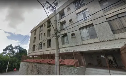 Ótimo Apartamento 2/4 com garagem localizado no Vale do Ipê