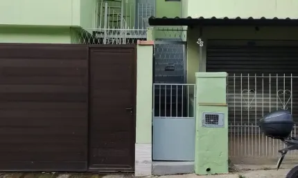 Casa com 1 quarto para alugar na Rua Professora Amélia Glanzmann, 25, Santa Cândida, Juiz de Fora