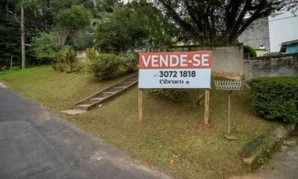 Terreno à venda na Rua Otávio Ganz, 25, Santo Inácio, Curitiba