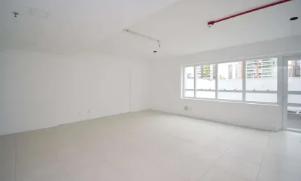 Conjunto Comercial no Água Verde de 102,22m² - Edifício Today´s Office