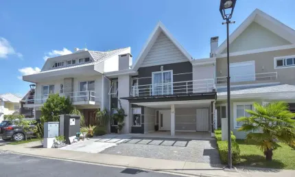 Casa Residencial no Uberaba de 350,00m² com 6 quartos - Condomínio Residencial Espaço Verde
