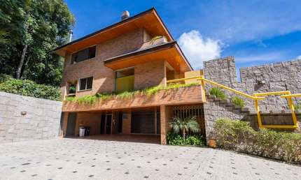 Casa com 4 quartos à venda na Rua Gumercindo Marés, 150, Vista Alegre, Curitiba