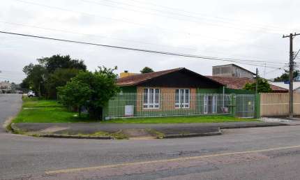 Casa à venda na Avenida Florianópolis, 539, Cajuru, Curitiba
