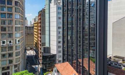 Ponto comercial com 1 sala para alugar na Rua Candido Lopes, 318, Centro, Curitiba