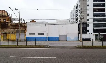 Terreno à venda na Avenida Marechal Floriano Peixoto, 1226/1236, Rebouças, Curitiba