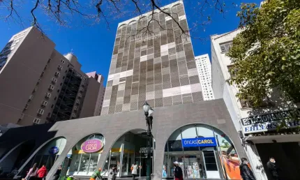 Sala comercial com 2 salas à venda na Rua Comendador Araújo, 143, Centro, Curitiba