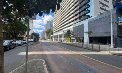 Conjunto comercial no Alto da Gloria de 351,29² - Centro Empresarial Lais Peretti