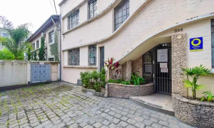 Sala comercial com 4 salas para alugar na Rua da Glória, 396, Centro Cívico, Curitiba