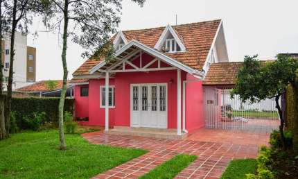 Casa em São José dos Pinhais, de 100,00m² com 4 quartos