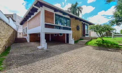 Casa comercial com 6 salas para alugar na Rua José Naves da Cunha, 100, Seminário, Curitiba