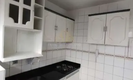Apartamento a venda no bairro Ipiranga em São José/SC