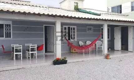 Casa a venda no bairro Barra do Aririu em Palhoça/SC