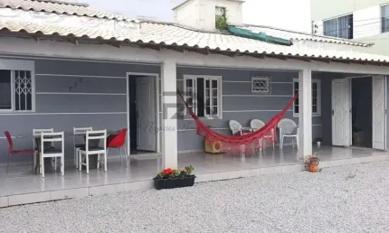 Casa a venda no bairro Barra do Aririu em Palhoça/SC