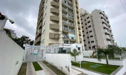 Apartamento a venda no bairro Ipiranga em São José/SC