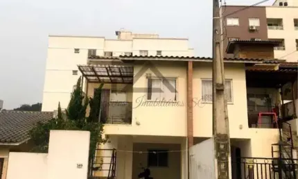 Sobrado para Venda em São José / SC no bairro Ipiranga