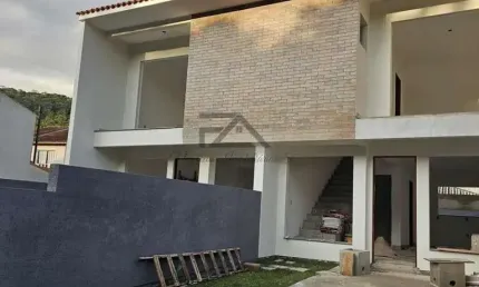 Sobrado para Venda em São José / SC no bairro Potecas