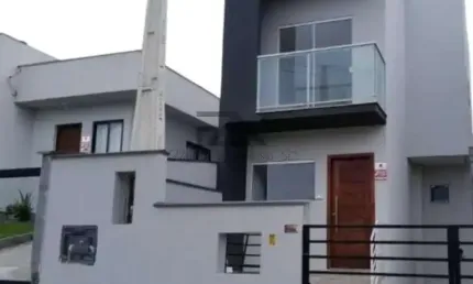 Sobrado para Venda em São José / SC no bairro Potecas