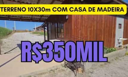 [470 ] TERRENO EM GOVERNADOR CELSO RAMOS SC 10X30M COM CASA DE MADEIRA. PODE FAZER 2 CASAS