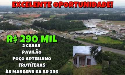 [618] CHACRINHA EM NOVA SANTA RITA COM DUAS CASAS E UM PAVILHÃO , POÇO ARTESIANO. ÀS MARGENS DA BR 386