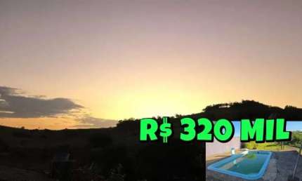 [633]  CHACRINHA  EM ROLANTE COM 2 CASAS, POMAR, PISCINA E FIBRA ÓTICA