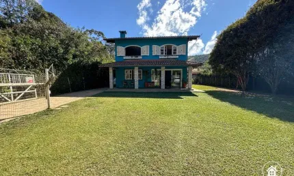 Casa com 5 quartos, 262 m², à venda por R$ 950.000- Albuquerque - Teresópolis/RJ
