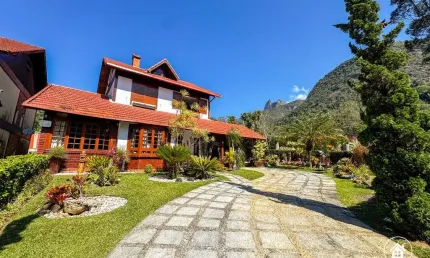 Casa à venda com 4 suítes, 250m2 à venda por r$1.800.000 - teresópolis