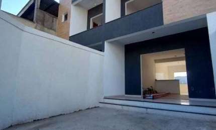 Casa próximo ao West Shopping; casa na Estrada do Mendanha, Campo Grande RJ