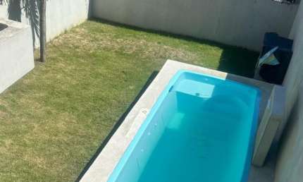 Casa de 3 quartos em condomínio; casa com 3 quartos na Estrada do Mendanha, Campo Grande RJ.