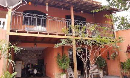 Casa com 3 quartos próximo ao Park shopping em Guaratiba RJ