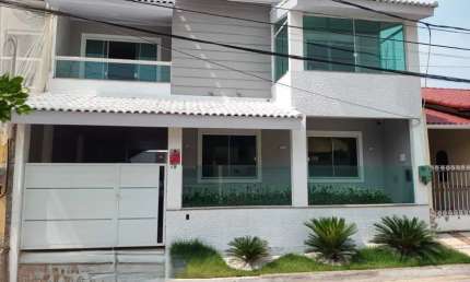 Casa de 3 quartos em condomínio no cachamorra; Casa com piscina no cachamorra