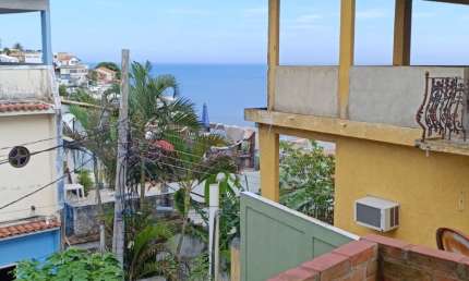Casa de praia com 3 quartos; Casa de praia na Barra de guaratiba