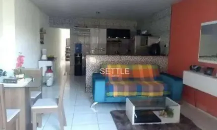 Casa com 2 dormitórios à venda, 132 m² por R$ 240.000,00 - Bonsucesso - Fortaleza/CE