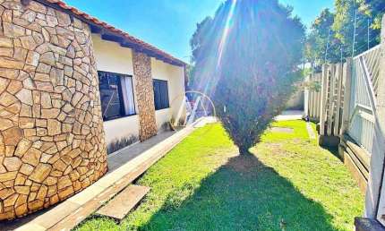 Casa à venda com 3 dormitórios sendo uma suíte, piscina e churrasqueira, Manoel Muller - Rolândia/ PR