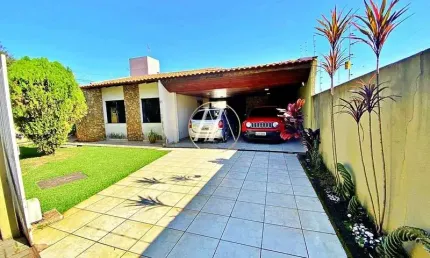 Casa à venda com 3 dormitórios, suíte e 160m², Manoel Muller - Rolândia/PR