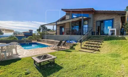 Chácara / sítio com 3 quartos à venda no Estância Santa Maria do Laranjal, Atibaia , 178 m2 por R$ 1.050.000