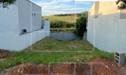 Terreno à venda no Condomínio Portal da Serra, Bragança Paulista  por R$ 168.900