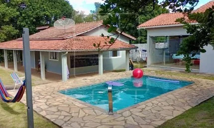 Chácara / sítio com 3 quartos à venda no Areal, Pinhalzinho , 170 m2 por R$ 590.000