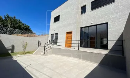 Casa com 3 quartos à venda no Jardim América, Bragança Paulista , 180 m2 por R$ 895.000