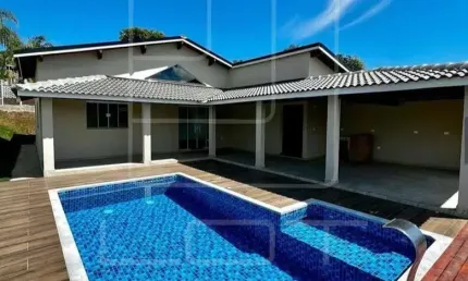 Chácara / sítio com 3 quartos à venda no Centro, Pinhalzinho , 180 m2 por R$ 699.000