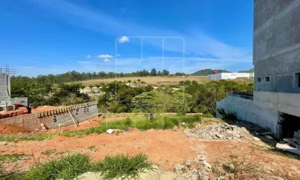 Terreno à venda no Condomínio Vale das Águas, Bragança Paulista  por R$ 530.000