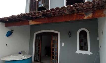Casa com 4 quartos à venda na Rua Émerson da Silva Fagundes, Cidade Intercap, Taboão da Serra, 480 m2 por R$ 650.000