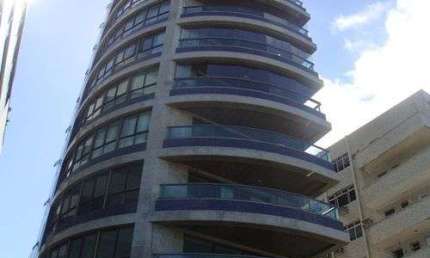 Venda de Apartamento no Edf. Juliana Dias - 225m², 03 Suítes