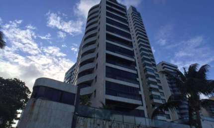 Cobertura duplex com piscina na beira mar de Piedade