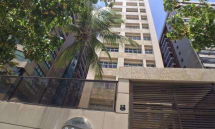 Apartamento à venda no Edf. Nice com 04 quartos e 170m²