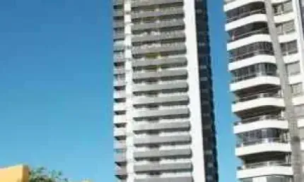 Venda de Apartamento no Edf. José Eleutério de Loreto com 4 Suítes  5 Vagas