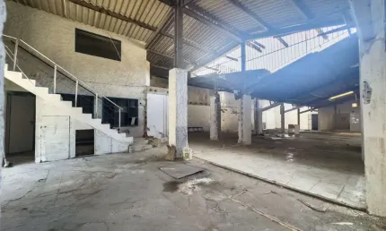Galpão comercial para locação com 780m² no Recife – Rua da Aurora