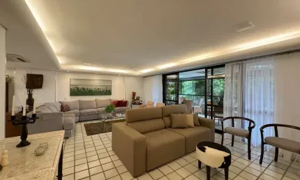 Apartamento à venda no Edifício Carla Dias em Boa Viagem com 4 quartos