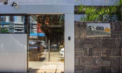 Apartamento à venda no Edifício Golden Lake, em Boa Viagem, com 113m², 3 quartos e duas vagas na garagem