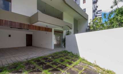 Casa 4 quartos para vender no Bairro do Monteiro em Recife