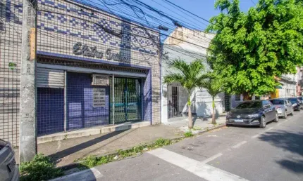 Prédio para alugar na Rua Barão de São Borja, 266, Soledade, Recife